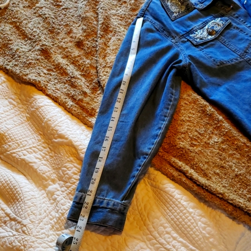 Jean jacket - Picture 5 of 7